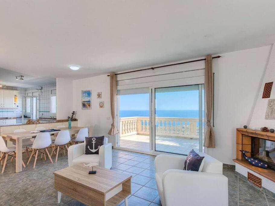 Villa Blanca Лорет де Мар Екстериор снимка
